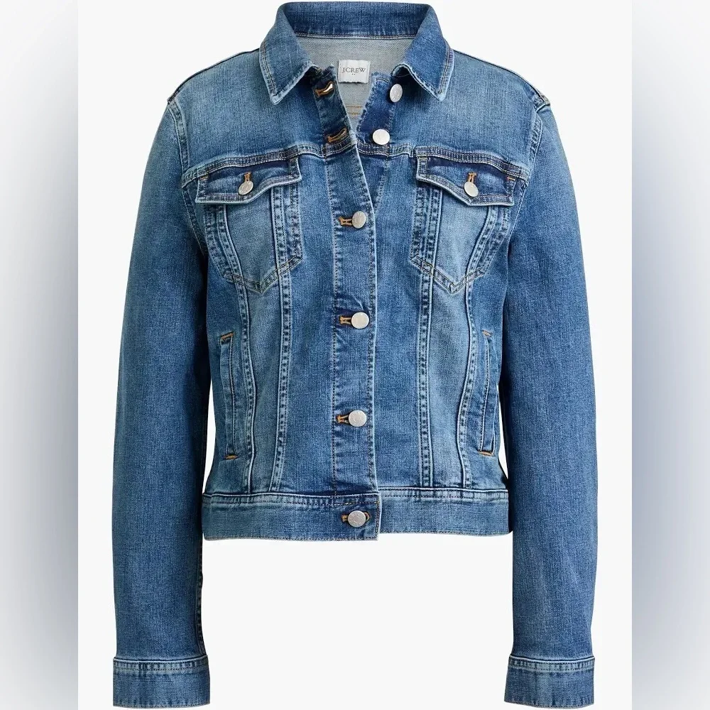 JCrew blue denim jean jacket with button-up front and pockets XS vintage spring